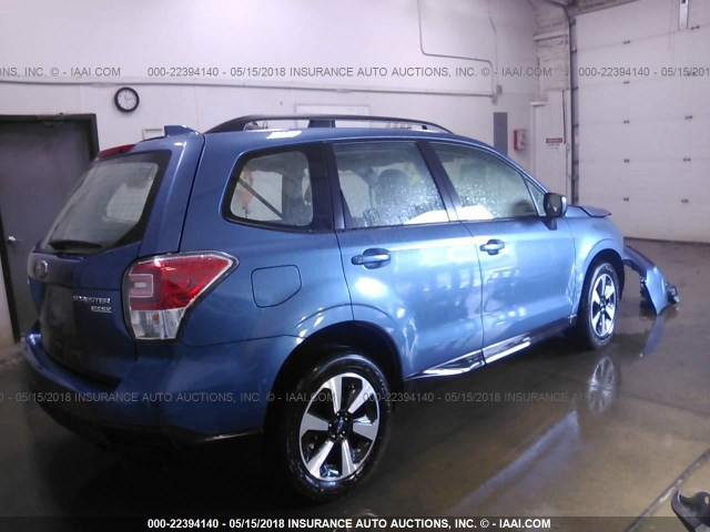 JF2SJABC1HH419945 - 2017 SUBARU FORESTER 2.5I BLUE photo 4