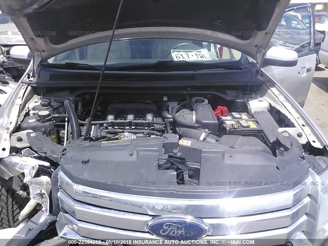 1FMDK05W38GA28253 - 2008 FORD TAURUS X SEL SILVER photo 10