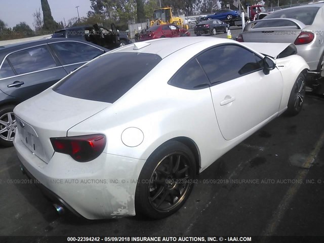 JF1ZCAC14E9600649 - 2014 SUBARU BRZ 2.0 LIMITED WHITE photo 4