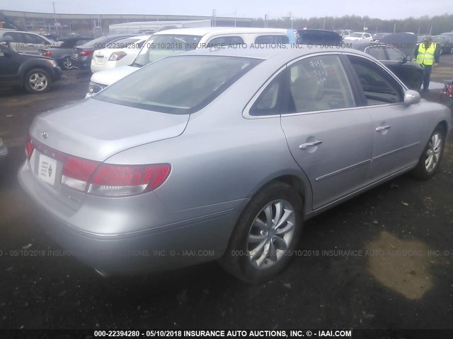 KMHFC46F78A282577 - 2008 HYUNDAI AZERA SE/LIMITED SILVER photo 4