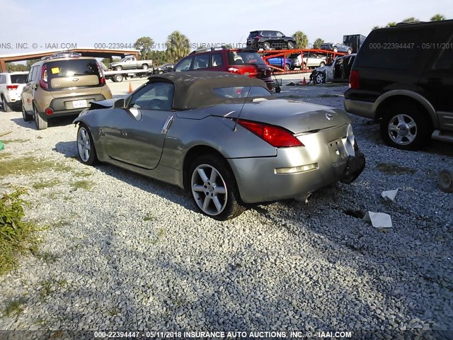 JN1AZ36A84T012724 - 2004 NISSAN 350Z ROADSTER SILVER photo 3