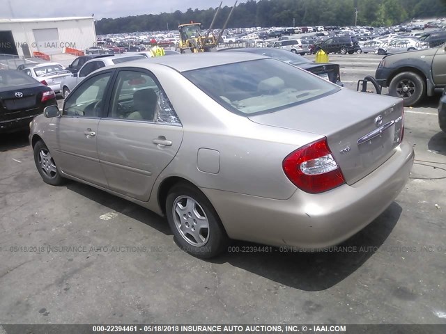 4T1BF30K73U565557 - 2003 TOYOTA CAMRY LE/XLE/SE ოქროსფერი ფოტო 3