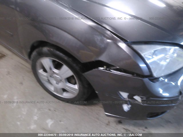 1FAHP34N27W174056 - 2007 FORD FOCUS ZX4/S/SE/SES 灰色 照片 6