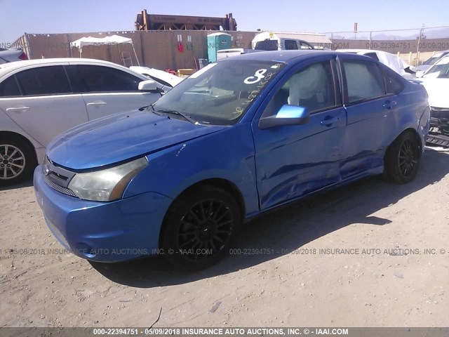 1FAHP3GN7AW195116 - 2010 FORD FOCUS SES BLUE photo 2