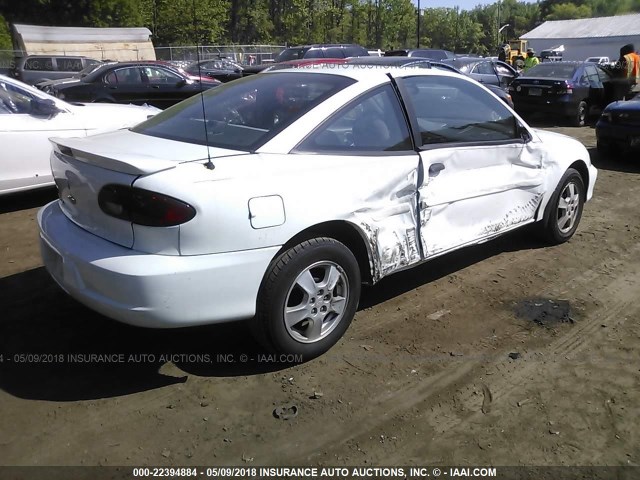 1G1JS124927214735 - 2002 CHEVROLET CAVALIER LS WHITE photo 4