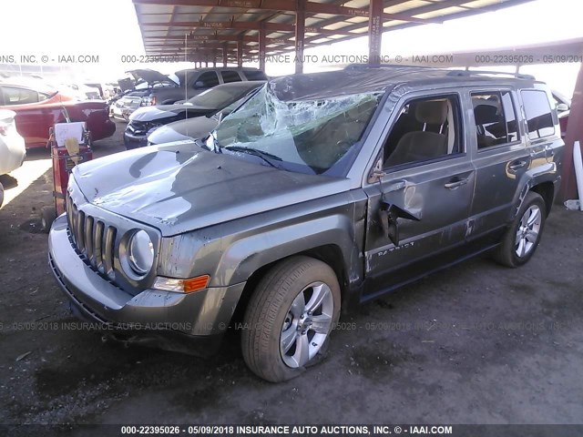 1C4NJPFA5DD100413 - 2013 JEEP PATRIOT LATITUDE GRAY photo 2