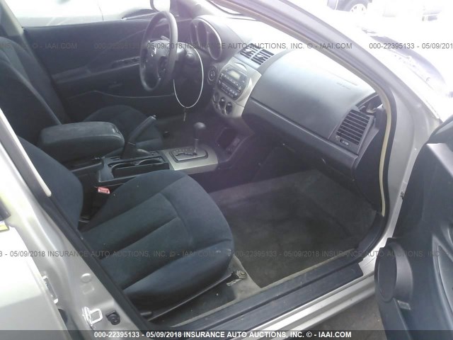 1N4AL11D63C304428 - 2003 NISSAN ALTIMA S/SL SILVER photo 5