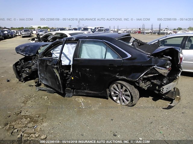 4T1BF1FK7HU648263 - 2017 TOYOTA CAMRY LE/XLE/SE/XSE BLACK photo 3