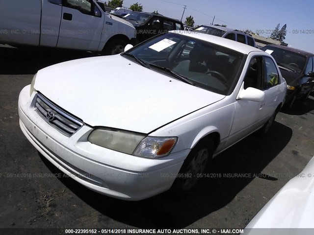 JT2BG22K3Y0479386 - 2000 TOYOTA CAMRY CE/LE/XLE 白色 照片 2