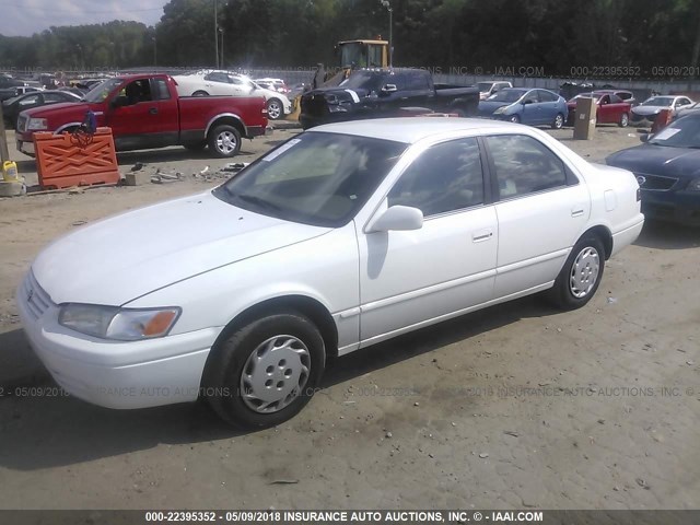 4T1BG22K3VU175224 - 1997 TOYOTA CAMRY CE/LE/XLE თეთრი ფოტო 2
