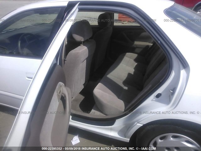 4T1BG22K3VU175224 - 1997 TOYOTA CAMRY CE/LE/XLE თეთრი ფოტო 8