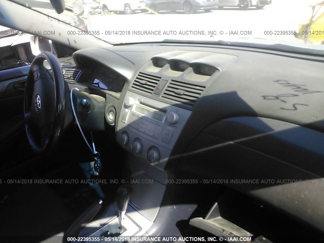 4T1CA38P35U053946 - 2005 TOYOTA CAMRY SOLARA SE/SLE Gümüş foto 5