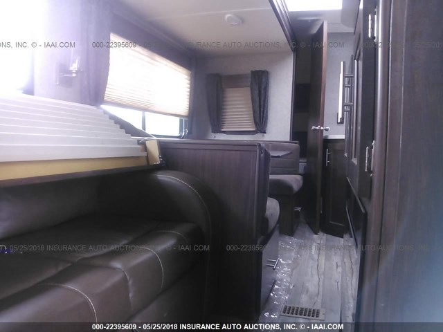 4X4TCKB23J9128514 - 2018 FOREST RIVER CHEROKEE  棕色 照片 8