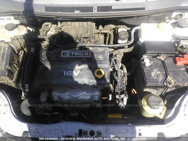 KL1TD56618B252762 - 2008 CHEVROLET AVEO LS SILVER photo 10