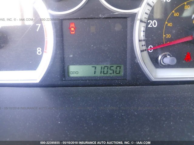 KL1TD56618B252762 - 2008 CHEVROLET AVEO LS SILVER photo 7