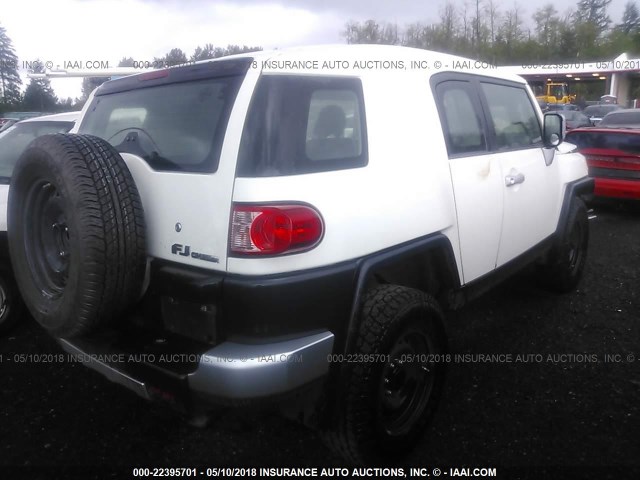 JTEBU4BF2AK096768 - 2010 TOYOTA FJ CRUISER WHITE photo 4