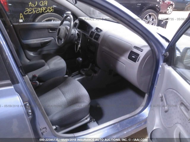 KNADC125556363645 - 2005 KIA RIO BLUE photo 5