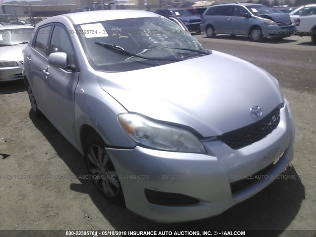 2T1KU40E39C149702 - 2009 TOYOTA COROLLA MATRIX  SILVER photo 1