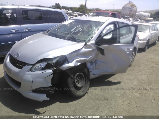 2T1KU40E39C149702 - 2009 TOYOTA COROLLA MATRIX  SILVER photo 2