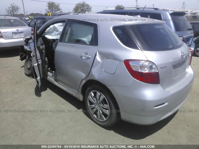 2T1KU40E39C149702 - 2009 TOYOTA COROLLA MATRIX  SILVER photo 3