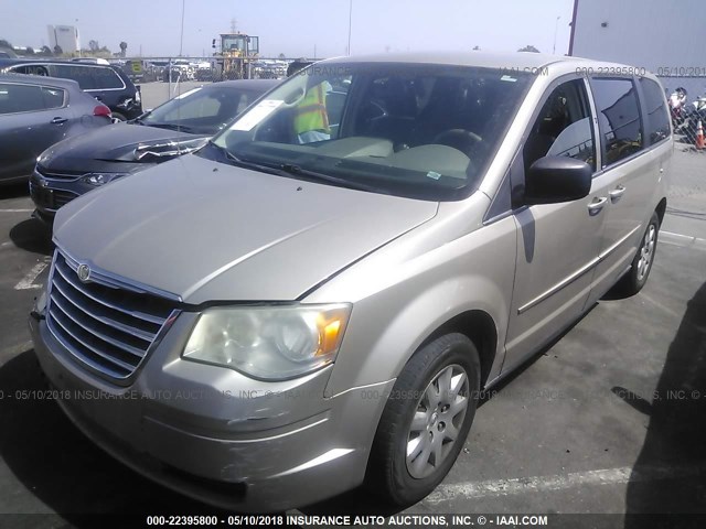 2A8HR44EX9R552025 - 2009 CHRYSLER TOWN & COUNTRY LX GOLD photo 2