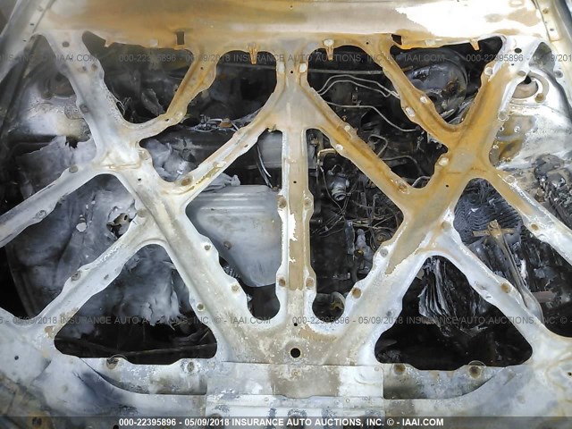 JT2BG22K7V0007283 - 1997 TOYOTA CAMRY LE/XLE შავი ფოტო 10