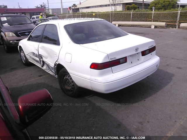 JT2BF22K8V0044099 - 1997 TOYOTA CAMRY LE/XLE Ağ foto 3
