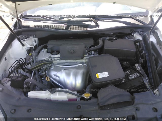 4T1BF1FKXFU110055 - 2015 TOYOTA CAMRY LE/XLE/SE/XSE WHITE photo 10