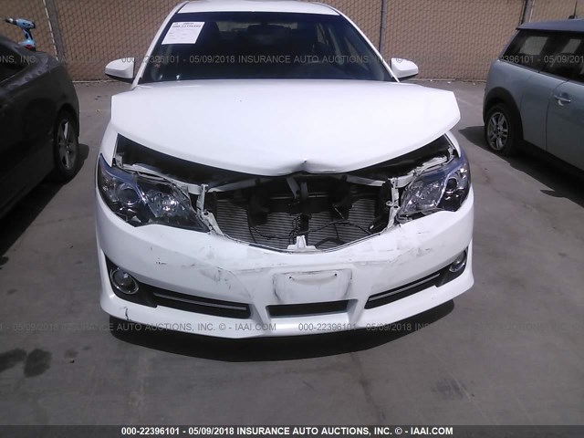 4T1BF1FK9EU865129 - 2014 TOYOTA CAMRY L/SE/LE/XLE 白色 照片 6