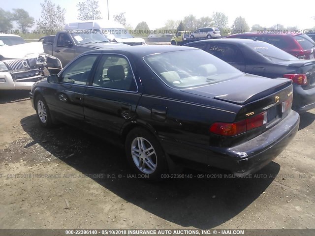JT2BG22K0Y0401101 - 2000 TOYOTA CAMRY CE/LE/XLE 黑色 照片 3