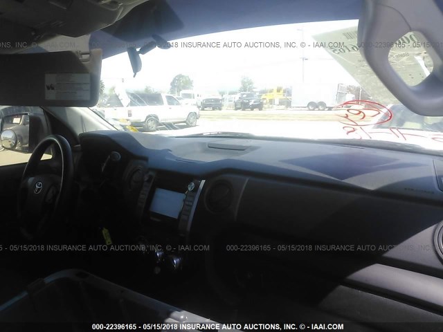 5TFRM5F1XGX103887 - 2016 TOYOTA TUNDRA DOUBLE CAB SR/SR5 WHITE photo 5