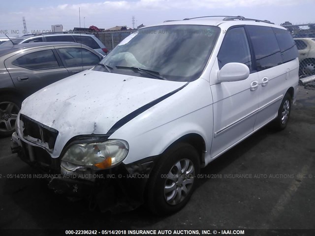 KNDUP132656639505 - 2005 KIA SEDONA EX/LX WHITE photo 2