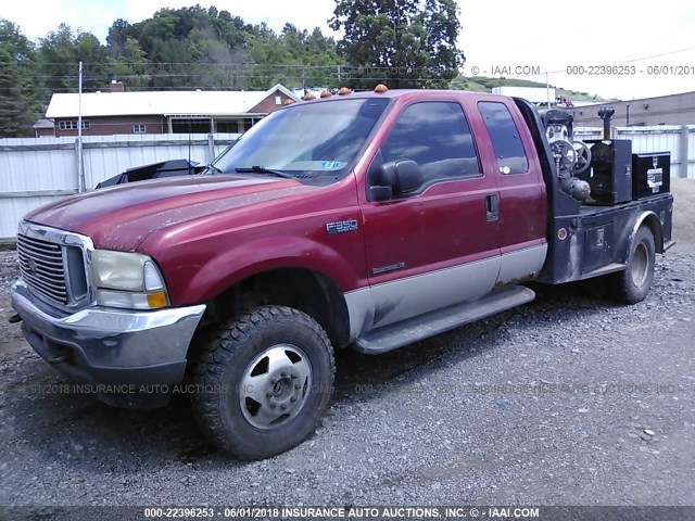 1FTWX33F02EB76303 - 2002 FORD F350 SUPER DUTY RED photo 2