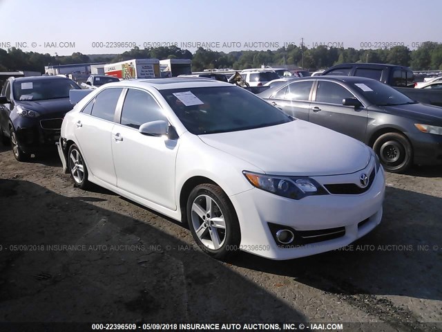 4T1BF1FKXCU151569 - 2012 TOYOTA CAMRY SE/LE/XLE WHITE photo 1