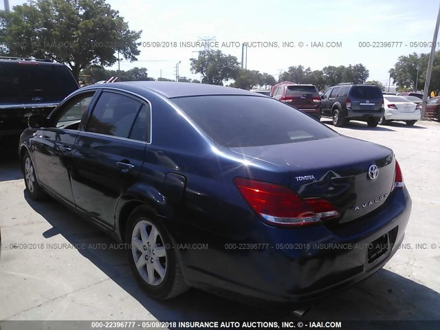 4T1BK36B27U252957 - 2007 TOYOTA AVALON XL/XLS/TOURING/LIMITED BLUE photo 3