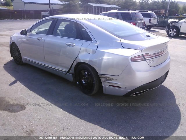 3LN6L5E93HR609421 - 2017 LINCOLN MKZ RESERVE SILVER photo 3