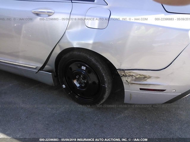 3LN6L5E93HR609421 - 2017 LINCOLN MKZ RESERVE ვერცხლისფერი ფოტო 6