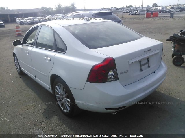 YV1MS672582400765 - 2008 VOLVO S40 T5 WHITE photo 3