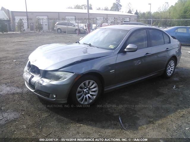 WBAPK535X9A511944 - 2009 BMW 328 XI SULEV SILVER photo 2