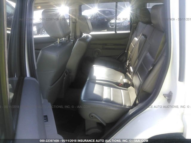 1J8HG48K36C337323 - 2006 JEEP COMMANDER WHITE photo 8