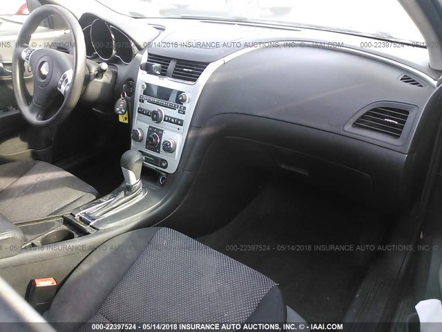 1G1ZC5E10BF237030 - 2011 CHEVROLET MALIBU 1LT ნაცრისფერი ფოტო 5