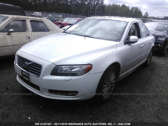 YV1AS982071017680 - 2007 VOLVO S80 3.2 WHITE photo 2