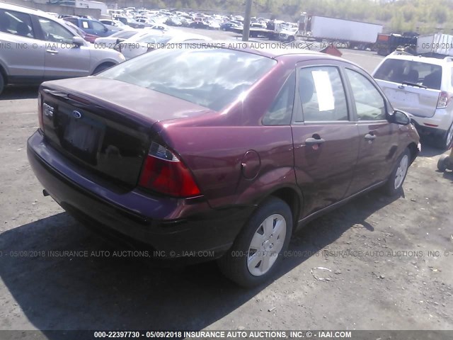 1FAFP34NX7W262215 - 2007 FORD FOCUS ZX4/S/SE/SES PURPLE photo 4