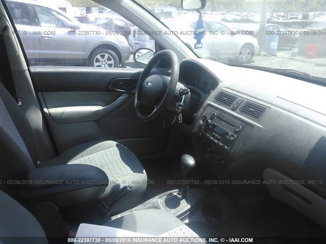 1FAFP34NX7W262215 - 2007 FORD FOCUS ZX4/S/SE/SES 紫色 照片 5