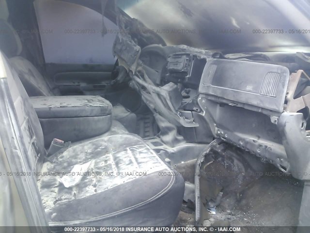 3D7KA28CX3G858730 - 2003 DODGE RAM 2500 ST/SLT 香槟色 照片 5