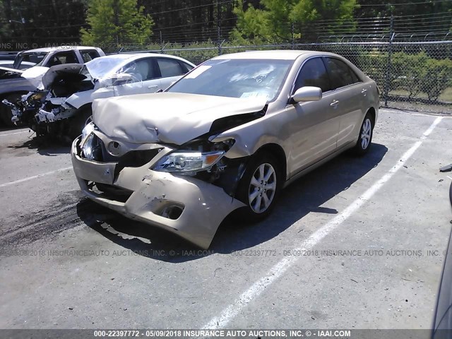4T1BF3EK5BU200625 - 2011 TOYOTA CAMRY SE/LE/XLE 金色 照片 2