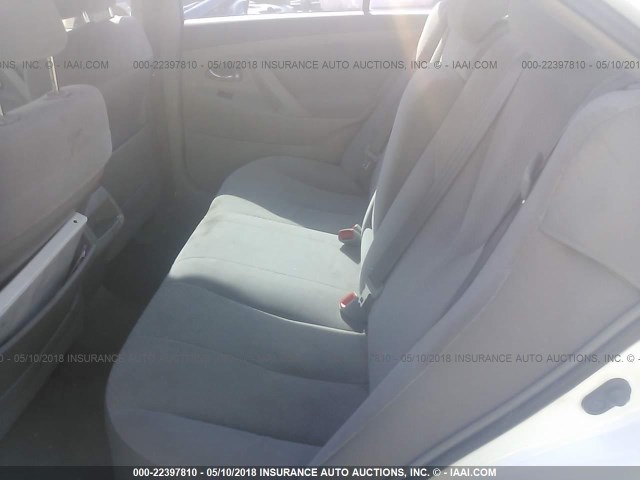 4T4BE46K58R012015 - 2008 TOYOTA CAMRY CE/LE/XLE/SE WHITE photo 8