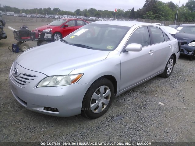 4T1BE46K68U220771 - 2008 TOYOTA CAMRY CE/LE/XLE/SE SILVER photo 2