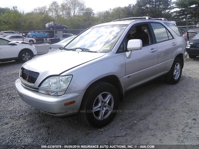 JTJHF10U910222755 - 2001 LEXUS RX 300 SILVER photo 2