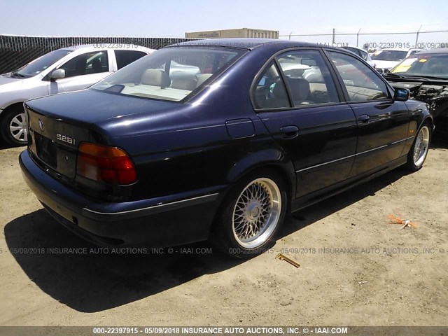 WBADM6347YGV03161 - 2000 BMW 528 I AUTOMATIC BLUE photo 4